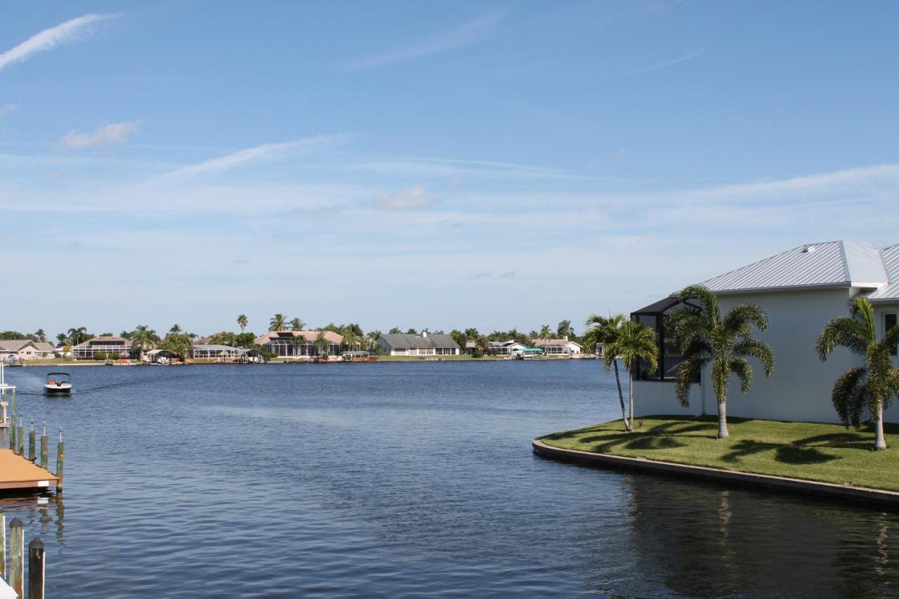 Luxury Home, Hot Tub, Heated Pool, Tiki Bar - Villa Spain Cape Coral Exterior photo
